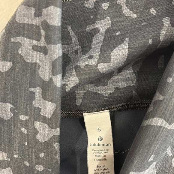 Lululemon athletica grey mix Patterned crop/tapered cur Leggings size 6 women’s - Picture 2 of 16